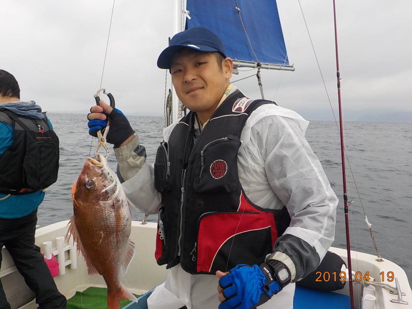 ４月１９日 金 タイラバデビューで 鯛 ヒラメ シマフグ ｚａｗａｗａの航海日記 釣日記